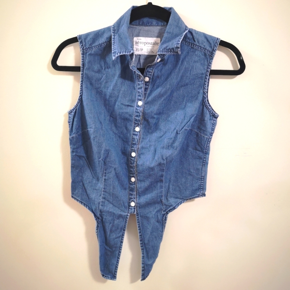 Aeropostale women's front tie denim top